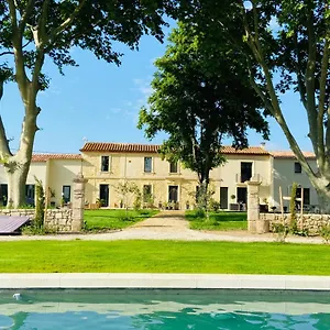  Bed and breakfast Mas Des 2 Platanes